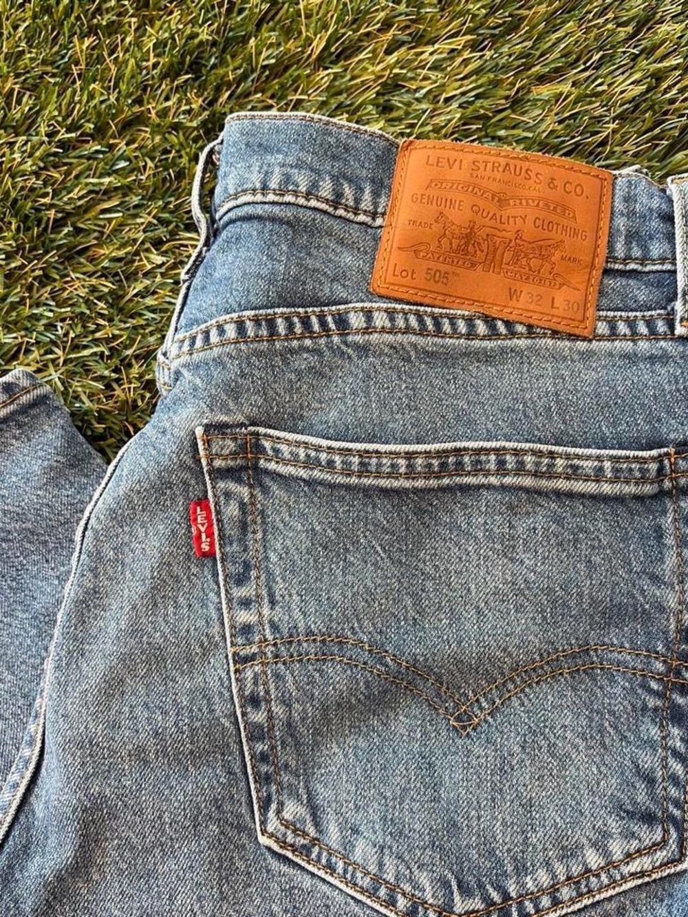 Vintage 1980’s Big E Levi’s 505 Premium Jeans Men’s Size 32x30